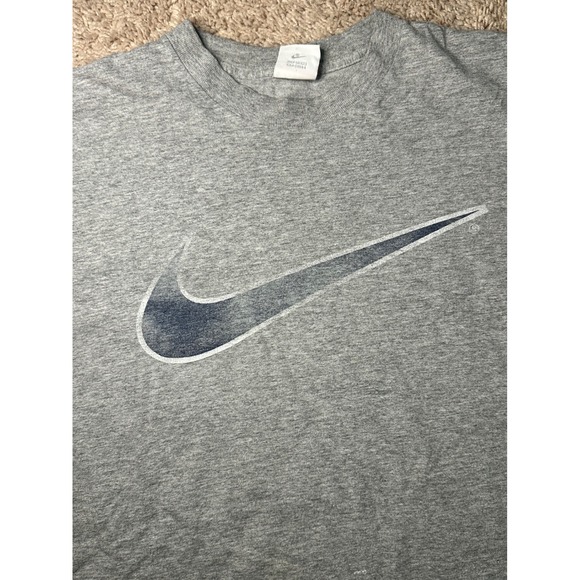 Vintage Silver Tag Nike Swoosh T-Shirt Mens XL Grey Made in USA Big Logo - Picture 3 of 8